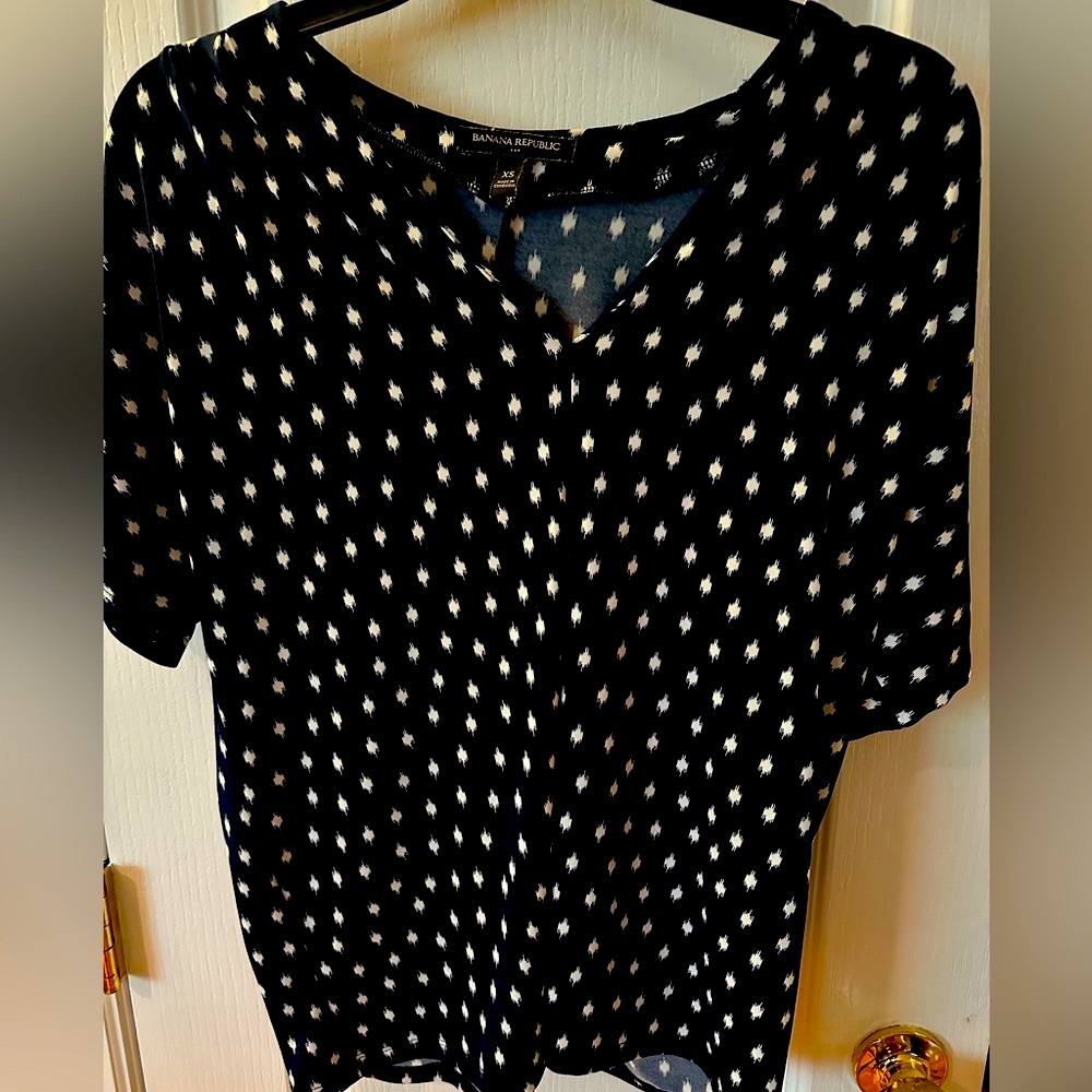 Banana Republic blouse EUC